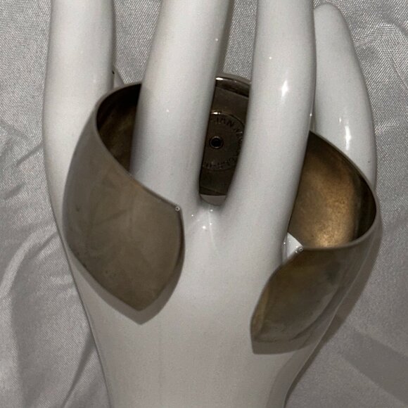 Jan Michaels San Francisco Cuff Bracelet - Picture 2 of 5